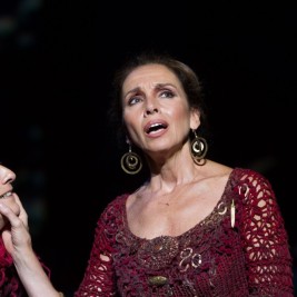 Ana Belén como Medea